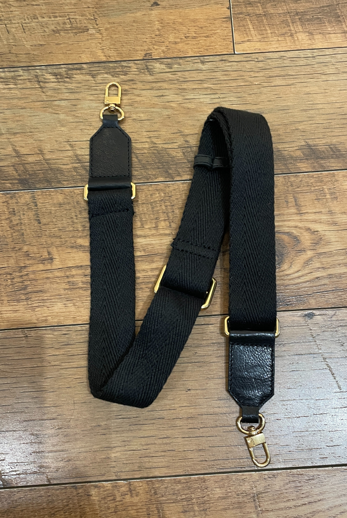 good ju ju strap | plain black.